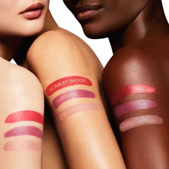 Tom Ford Extreme Luscious 02 Lipstick Light Metallic cranberry - Picture 6 of 12